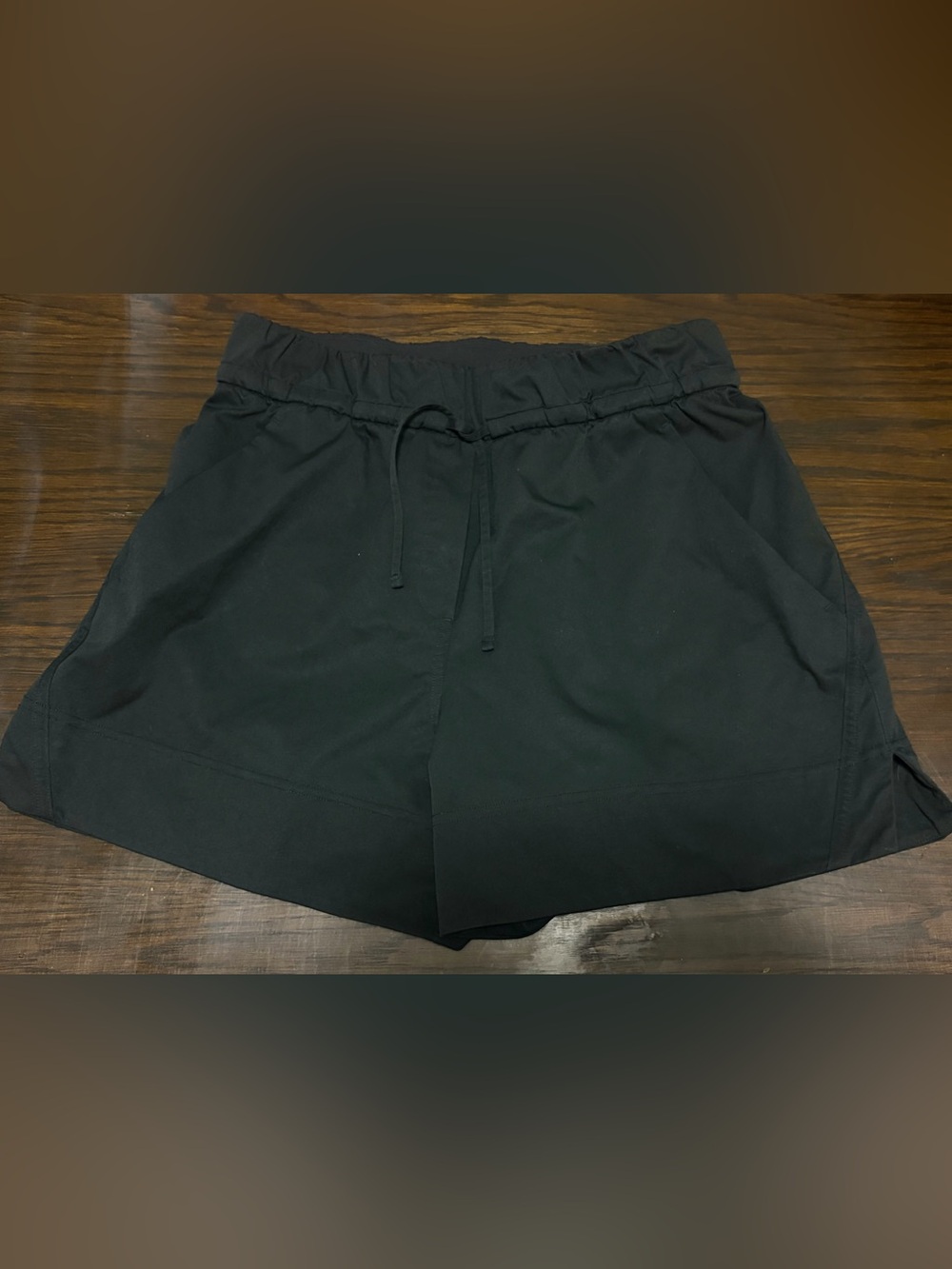 Lululemon cinchable waist woven black shorts